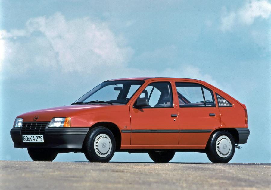  Opel Kadett 5-Door 1984 года  (фото 5 из 13)